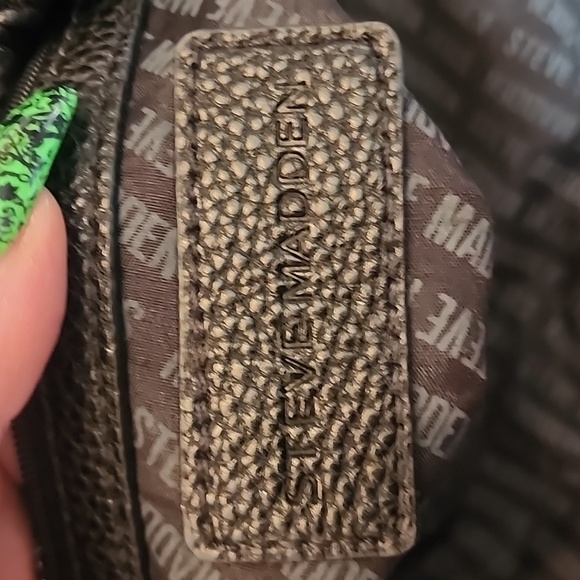 Steve Madden Elegant Black and Gray Women's Handbag - Picture 8 of 8